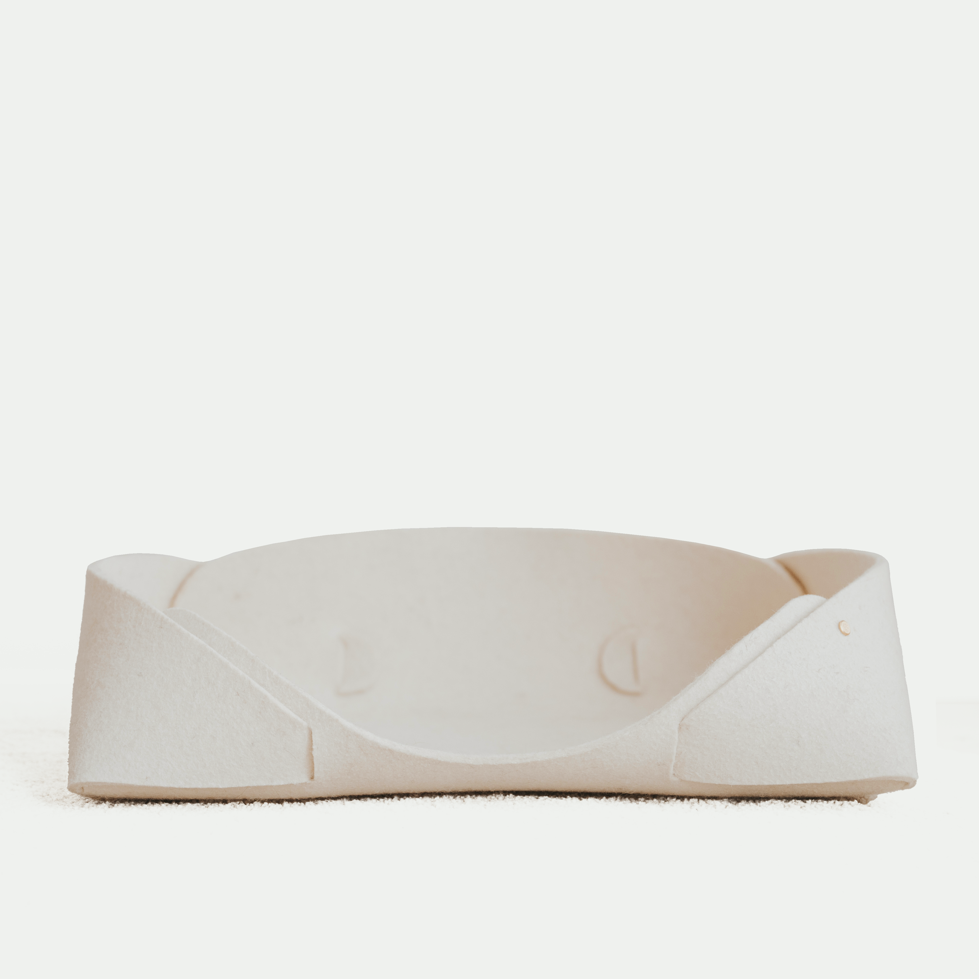 Minimalist cat furniture for design lovers size large color oat