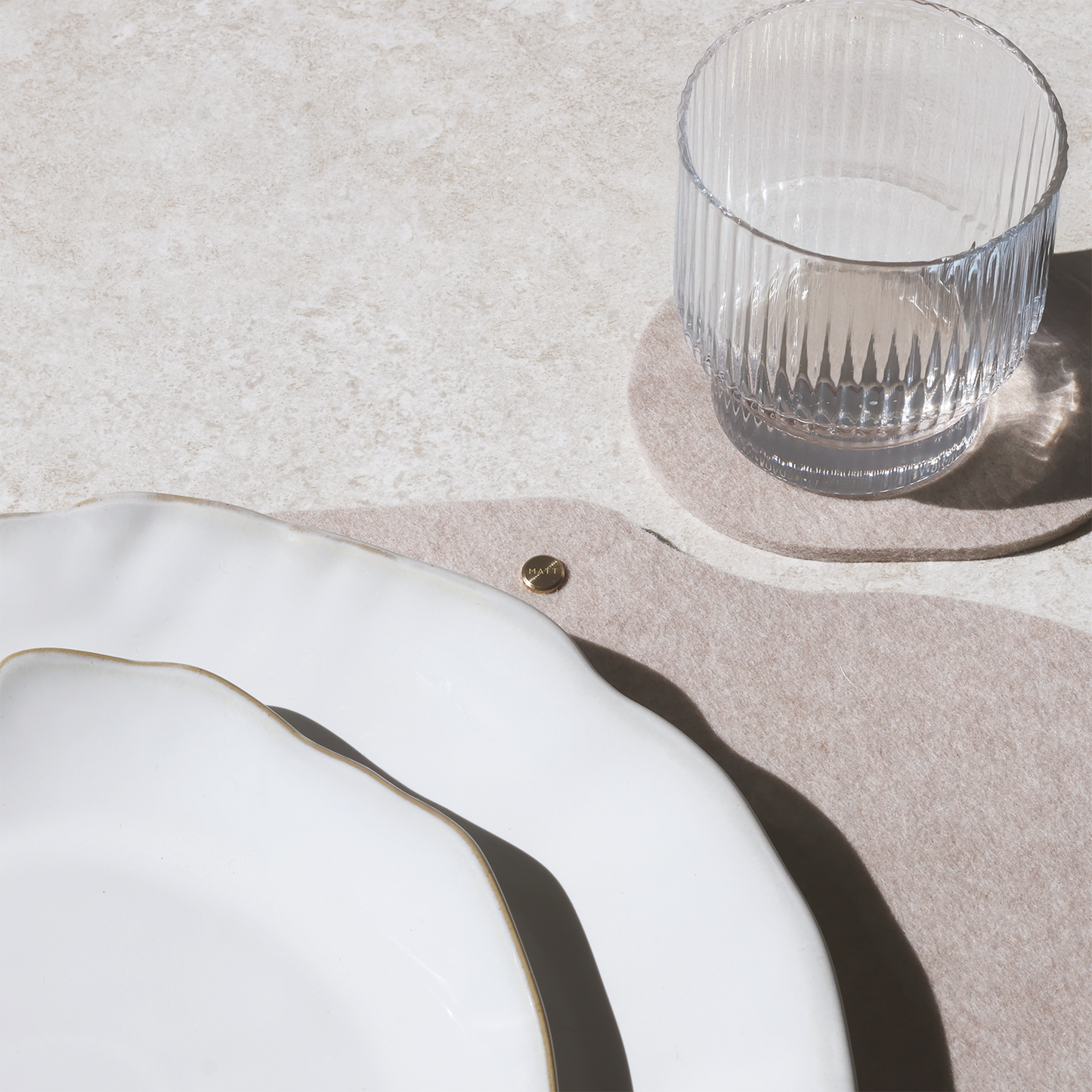 Napperon en feutre de laine mérinos 5mm | Art de la table minimaliste | MATT™